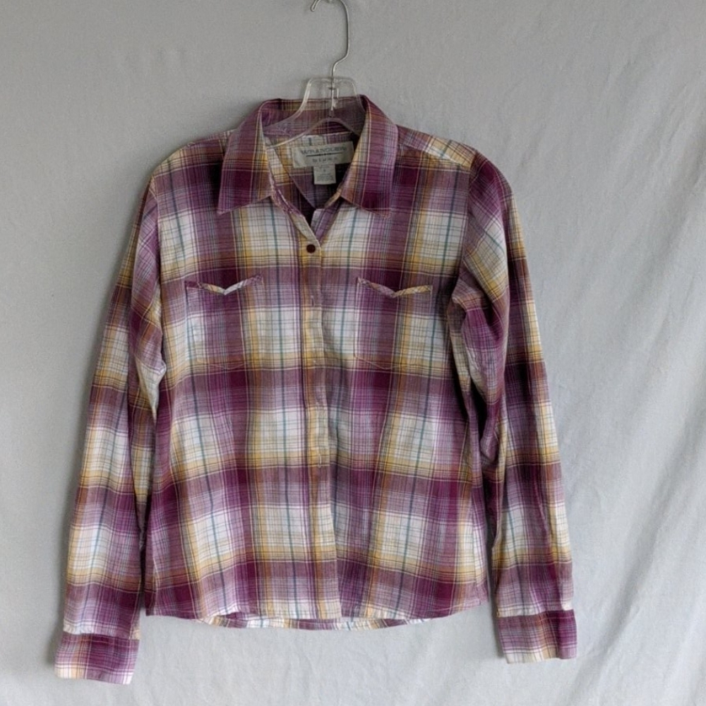🎶 Wrangler Purple and White Plaid Button Down Top